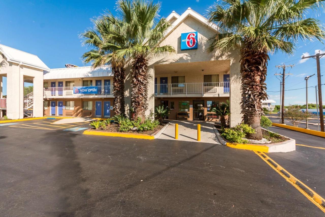 Travelodge By Wyndham San Antonio Lackland Afb North Exterior foto